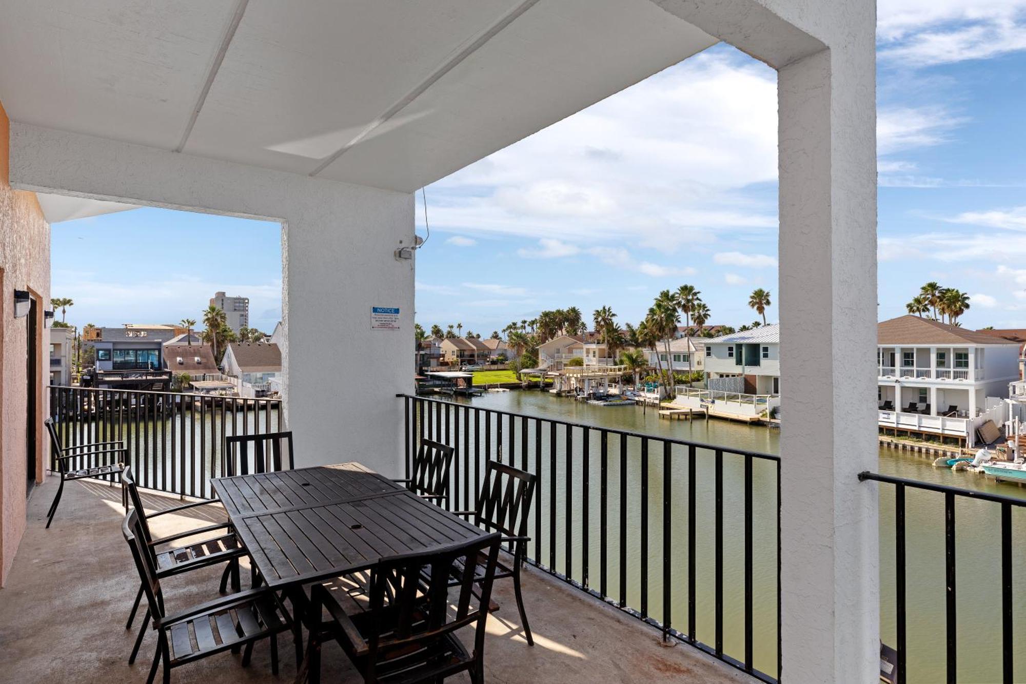 Windwater Hotel And Marina South Padre Island Room photo